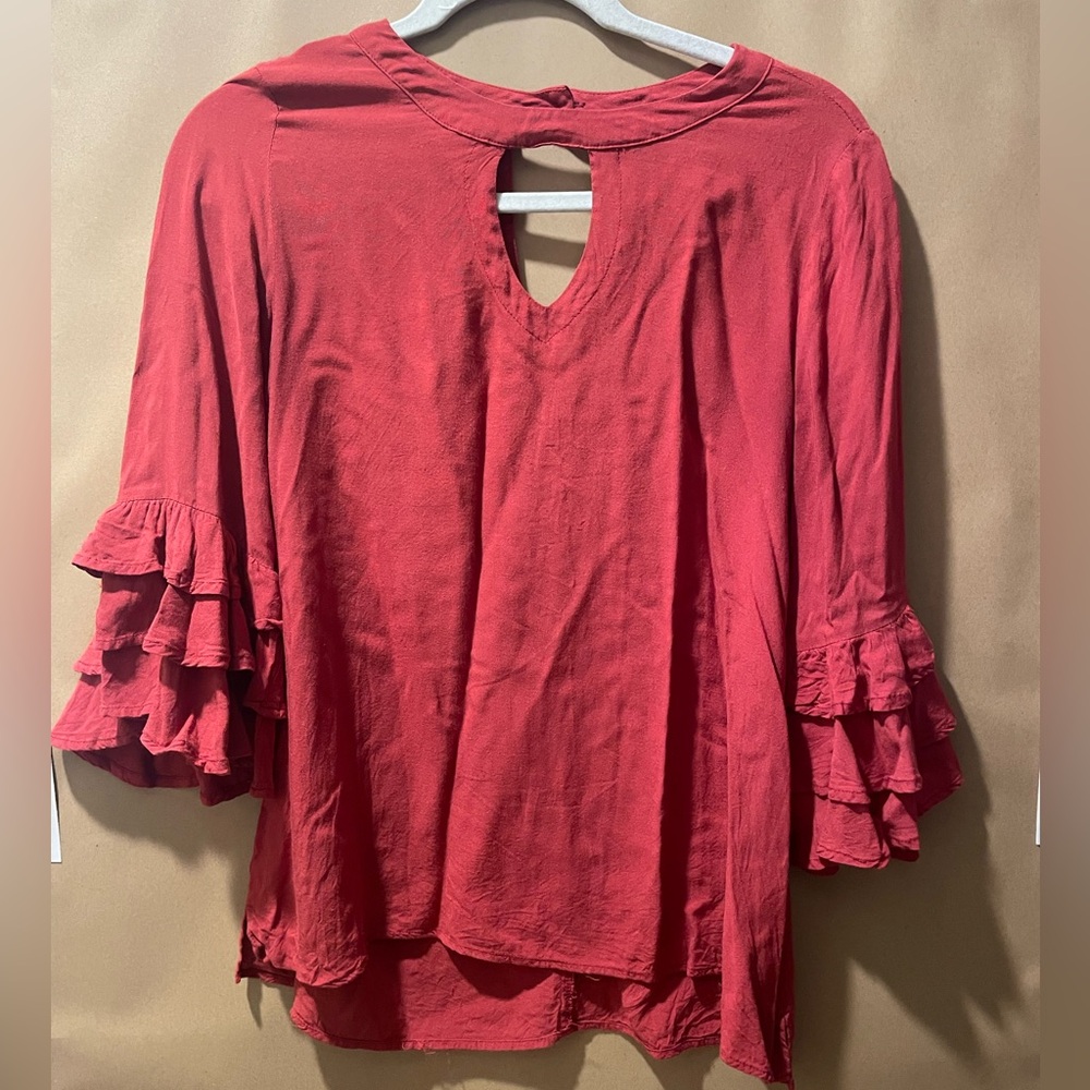 Cropped Bell Sleeve Rust Boutique Colored Key Hole Top. Size Small